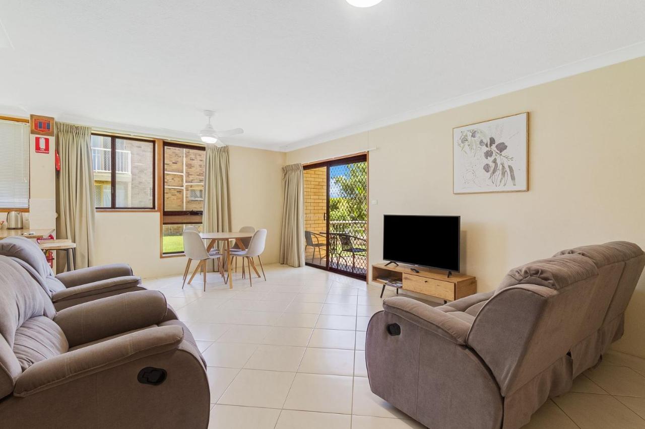 B&B Tweed Heads - Unit 2 8 Banks Avenue - Bed and Breakfast Tweed Heads