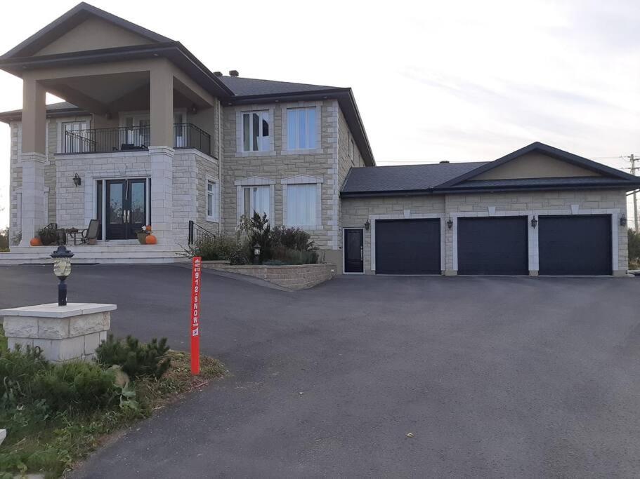 Queen guest apartment - Bed and Breakfast Ottawa