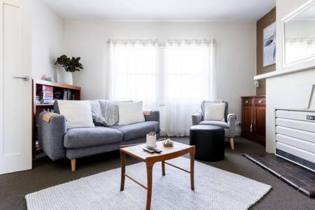 Homely Cottage: Near the City Wifi & Parking - Ferienwohnung Newstead