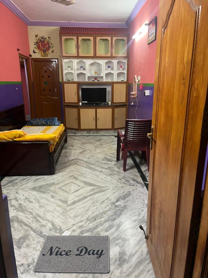 B&B Tirupati - SM Homestays 2 - Bed and Breakfast Tirupati