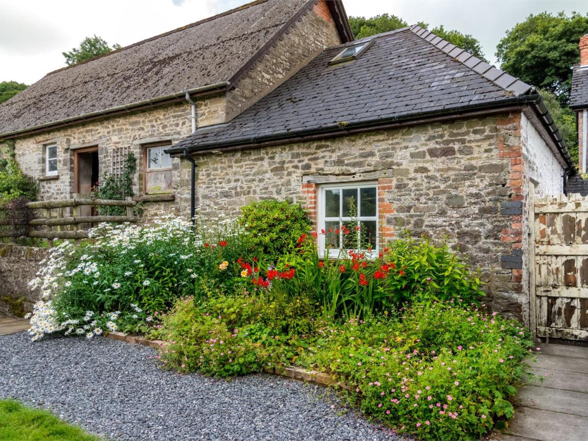 1 Bed in Brecon BN091 - B&B