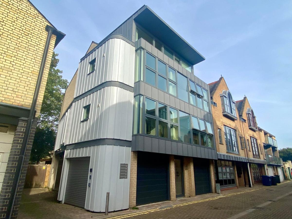 Your Space Apartments - Cambridge Place - B&B Cambridge