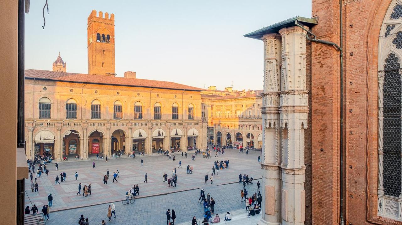 Piazza Grande - Italian Homing - B&B Bologna