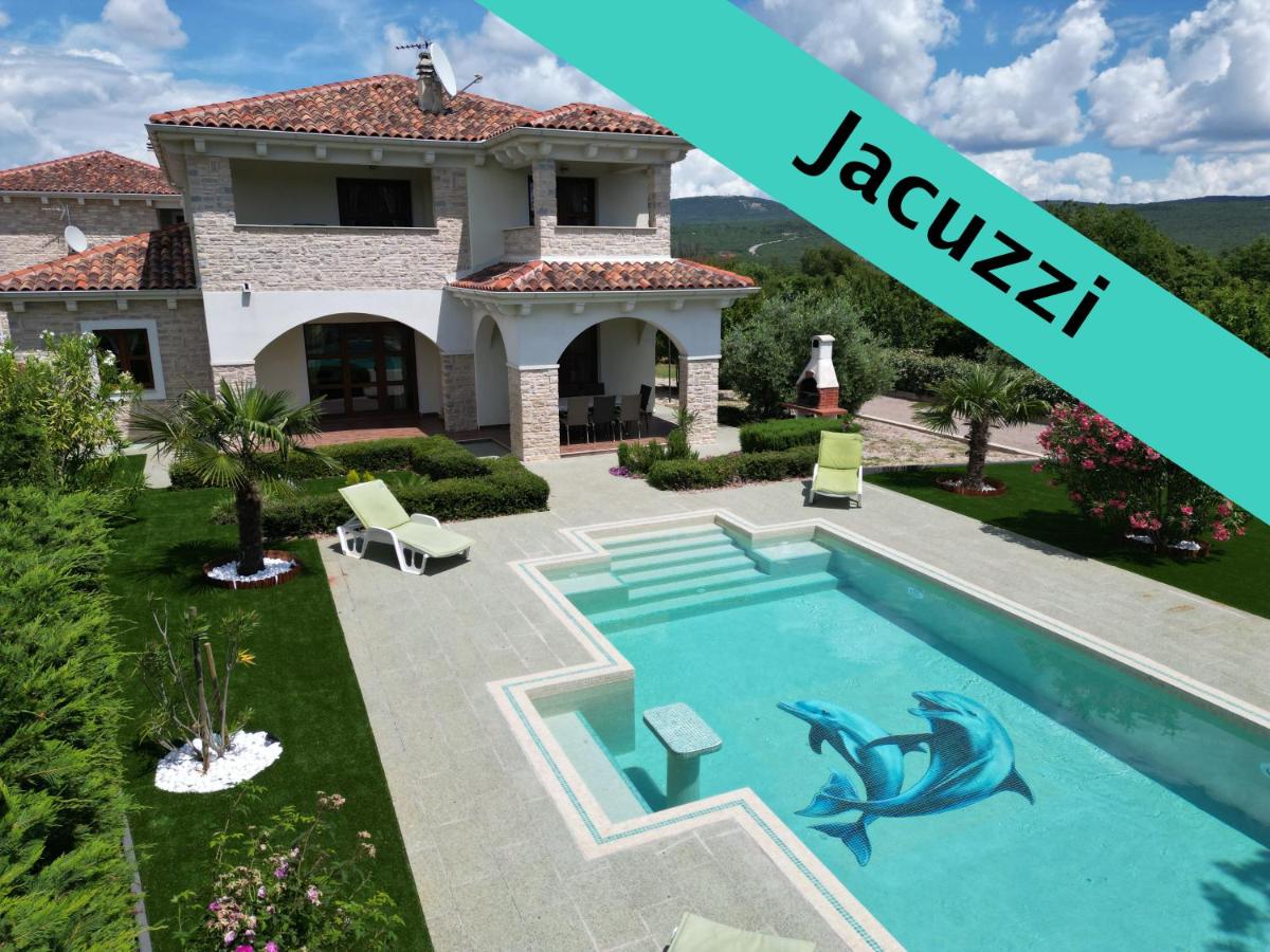 Villa Anna - 4 bedrooms, 4 bathrooms, heated pool, jacuzzi - B&B Kornić