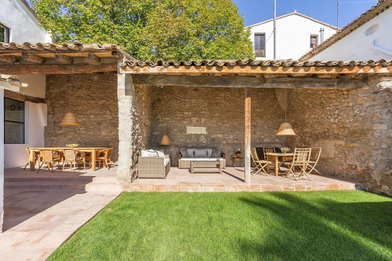 Finca Can Romeu: alojamiento rural entre viñedos - B&B Font-Rubí