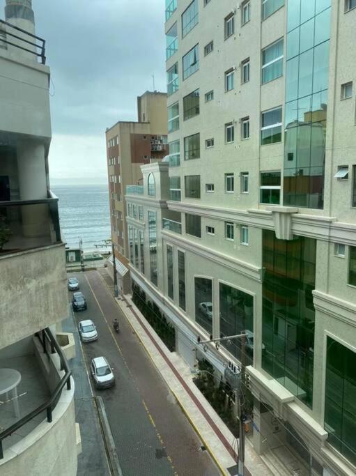 Lindo apartamento aconchegante na quadra do mar - B&B Itapema