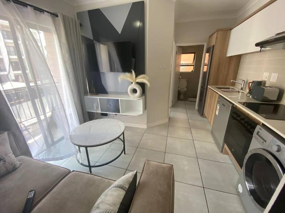 B&B Pretoria - One Bedroom The Blyde - Bed and Breakfast Pretoria