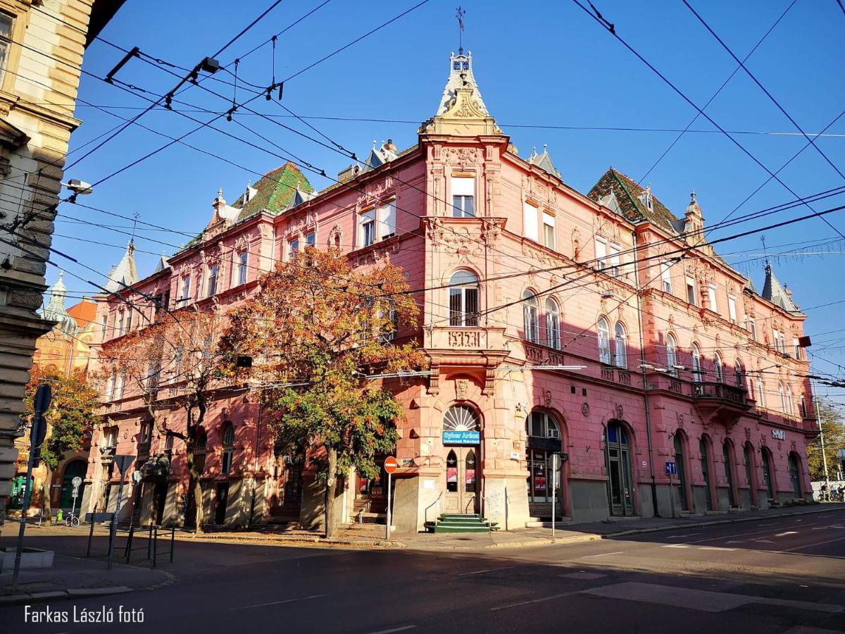Tató Apartman - Ferienwohnung Szegedin