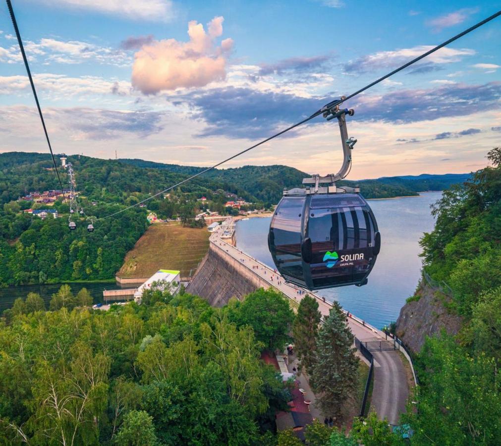 Apartament z tarasem i pokoje KLIMATYZOWANE -Drozdówka Solina