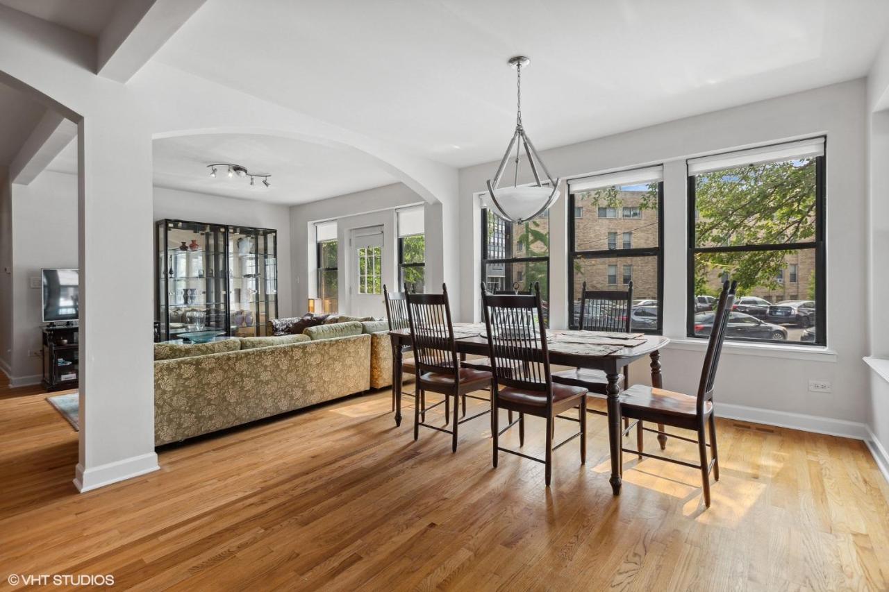 Wrigleyville Home away from Home! 5 mins from downtown! steps from Lake!! Cozy! - B&B