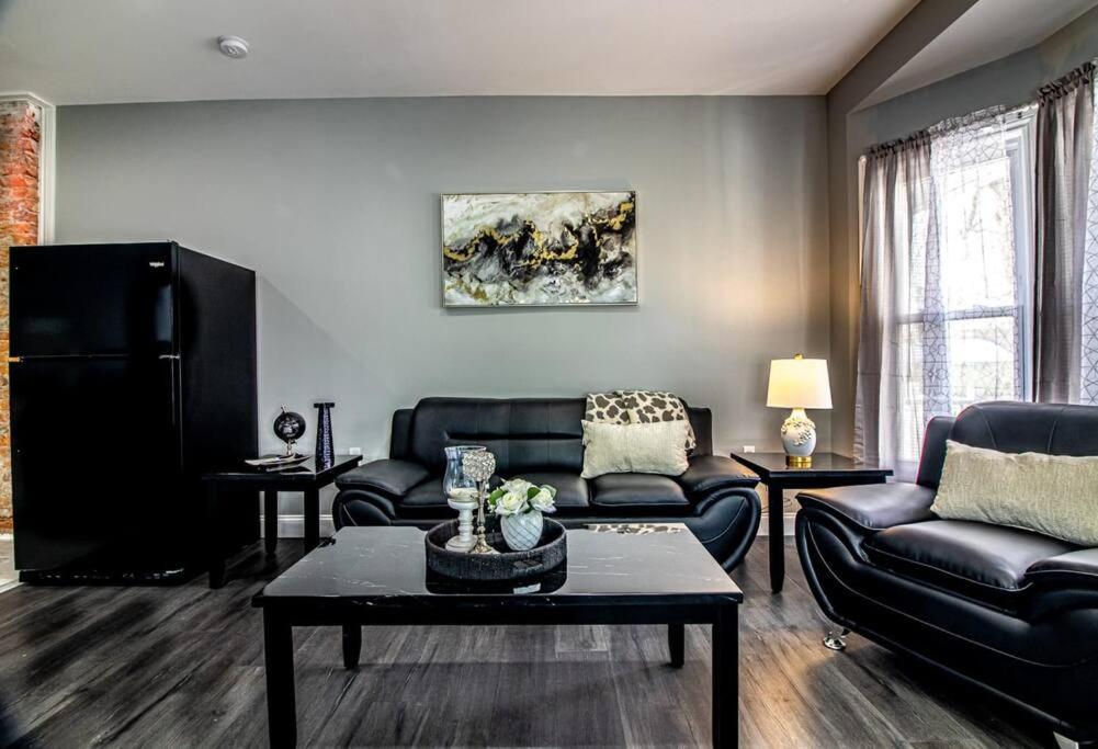 Modern 1 Bedroom Apartment close Falls and Casino - Chambres d’hôtes