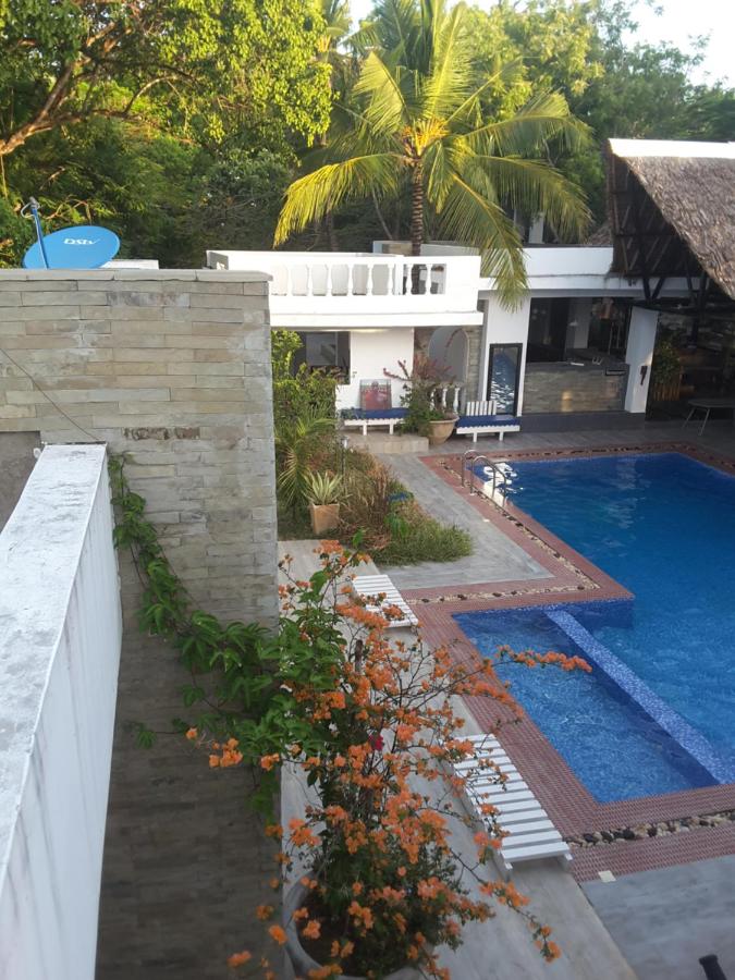 B&B Kilifi - Villagio Coconut Suites and Restaurant - Bed and Breakfast Kilifi