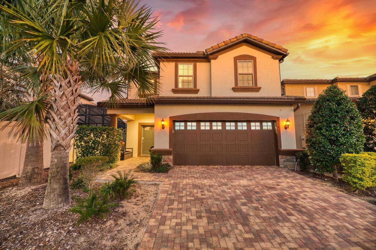 Grand Getaway - 6 Bedroom Luxury Vacation Rental - B&B