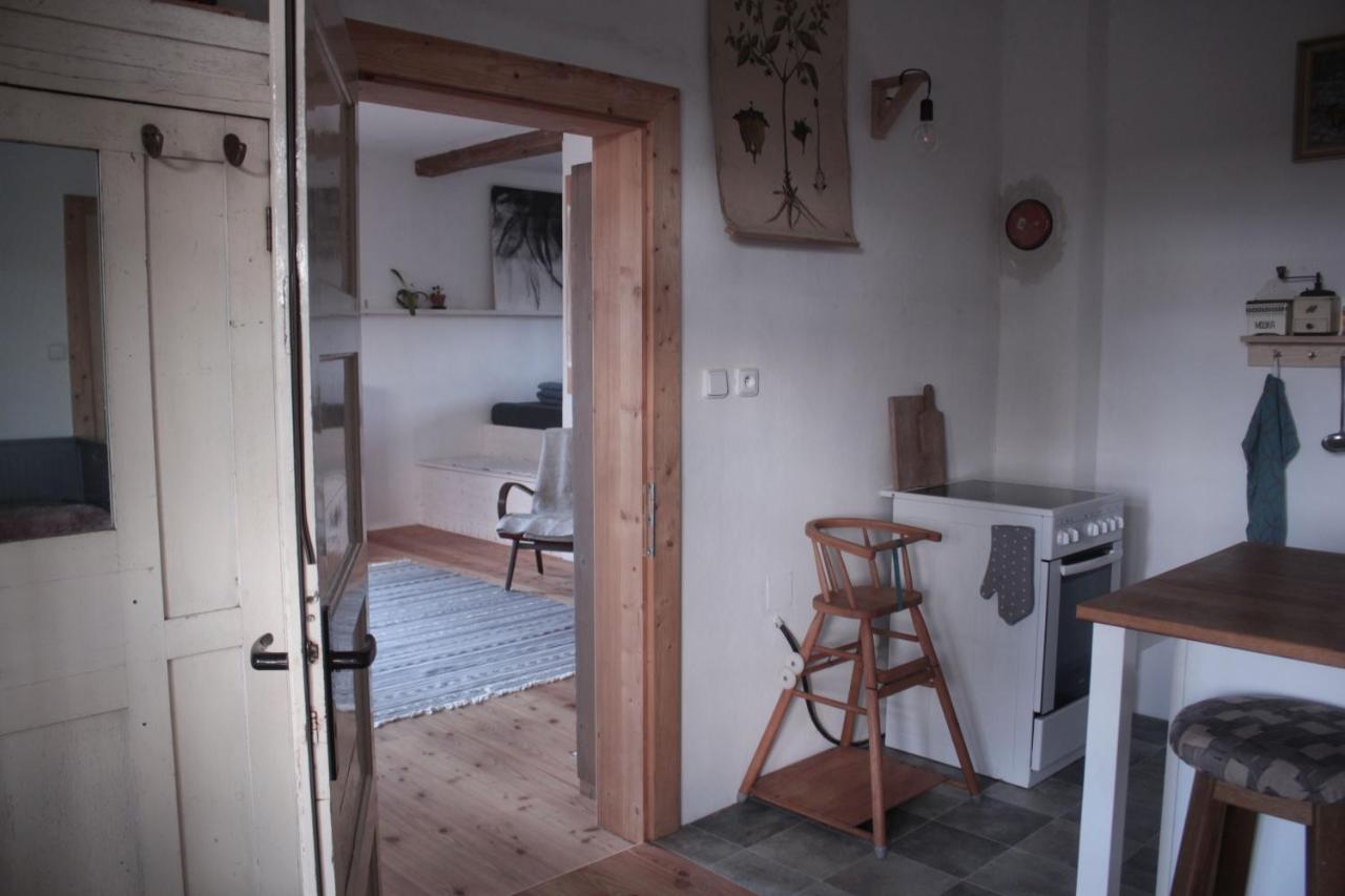 Statek uprostřed divoké zahrady - B&B Jistebnice