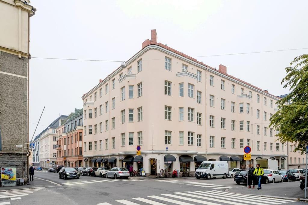 B&B Helsinki - Renovated Studio in central - Bed and Breakfast Helsinki