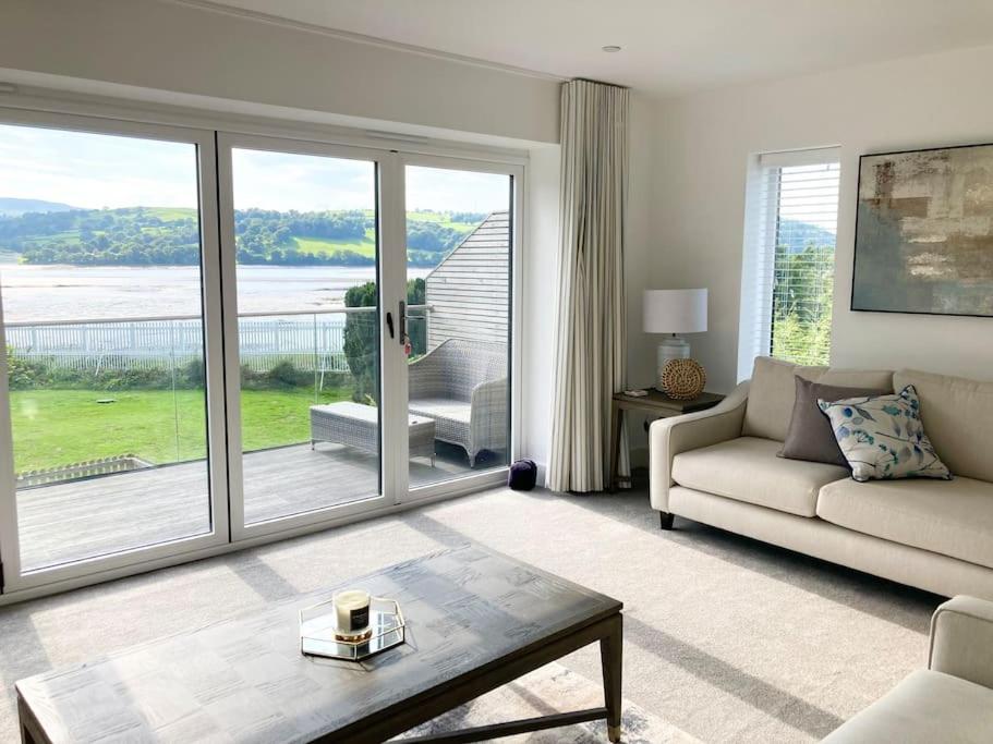 B&B Conwy - Estuary View - Newly Built 3-Bed House - Bed and Breakfast Conwy