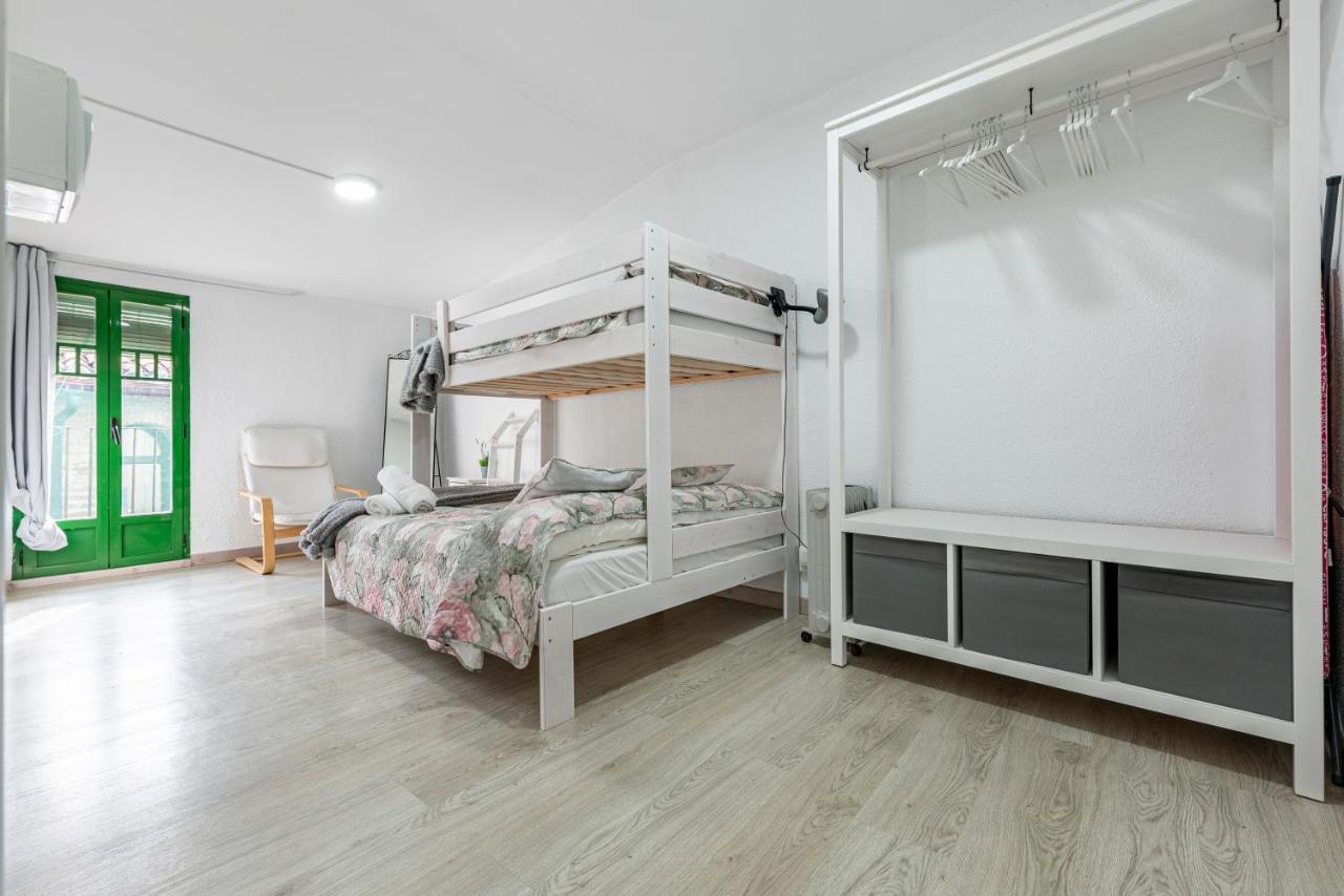 Two-Bedroom Apartment (4th floor)