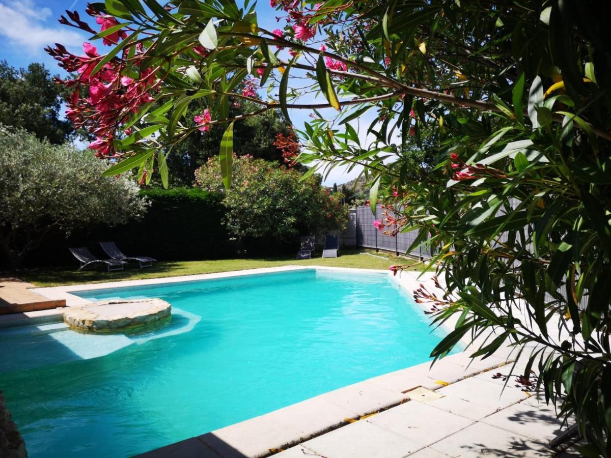 B&B Saint-Victor-la-Coste - La Garrigue - Maison avec piscine 20min d'Avignon - Bed and Breakfast Saint-Victor-la-Coste