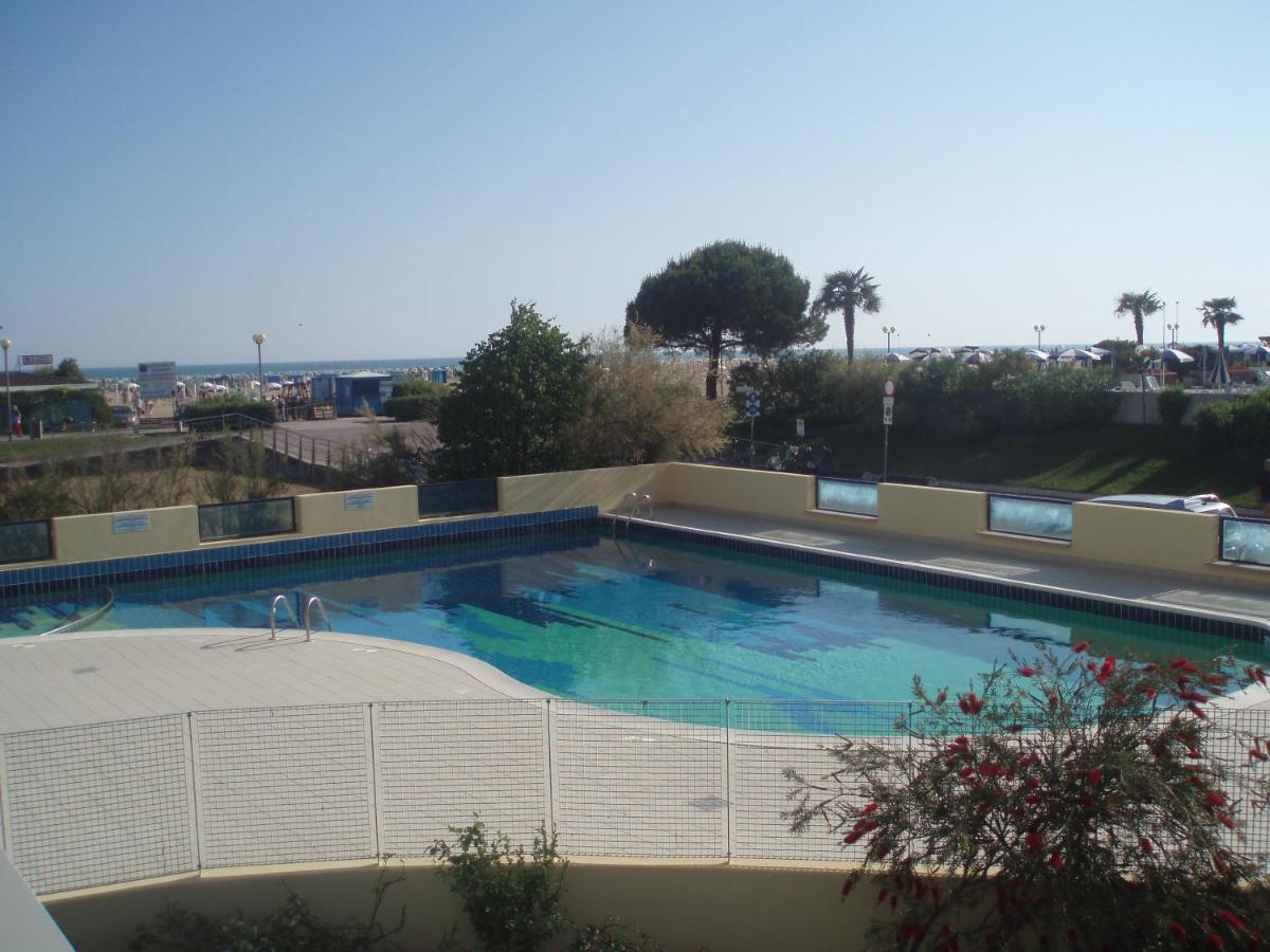 Intimate coastline studio with swimming pool - B&B Bibione