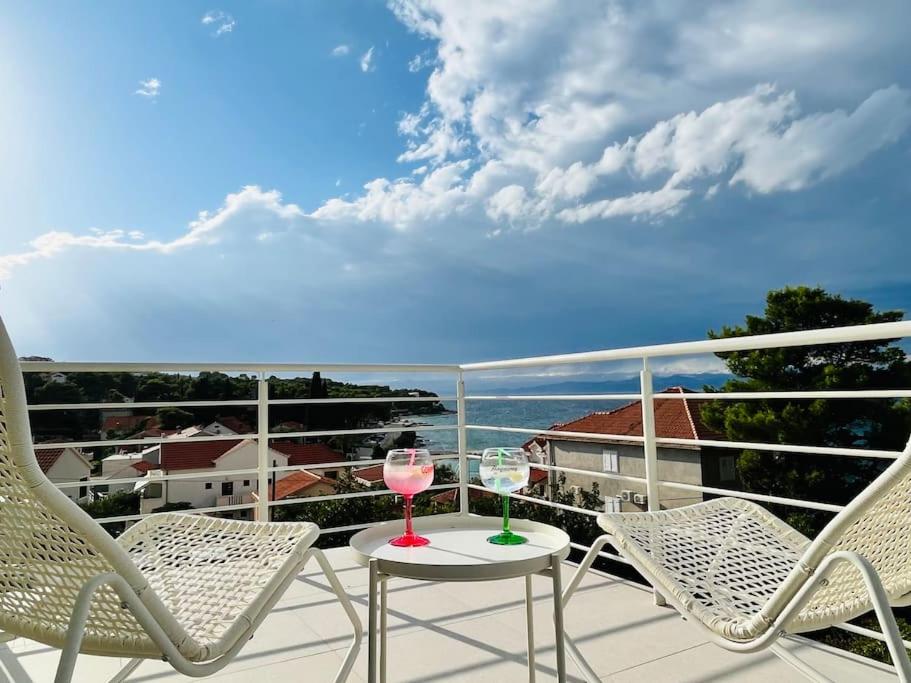 Summer House Villa Nadini Dvori - Bed and Breakfast Sutivan