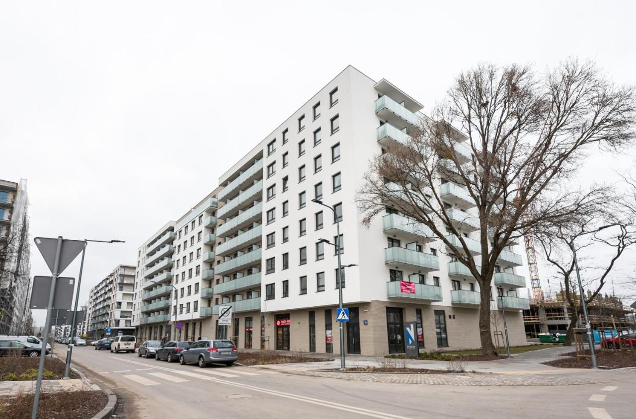 Ursus Chic Apartment by BookingHost - B&B Varsavia