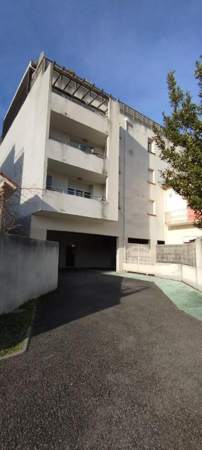 Chouette , un logement T3 cozy tout proche du métro et parking privé à disposition - Chambres d’hôtes Toulouse