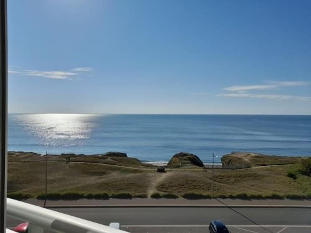 Studio face mer avec balcon-véranda, parking privé, criques à proximité, accueil petits chiens - FR-1-324-32 - B&B