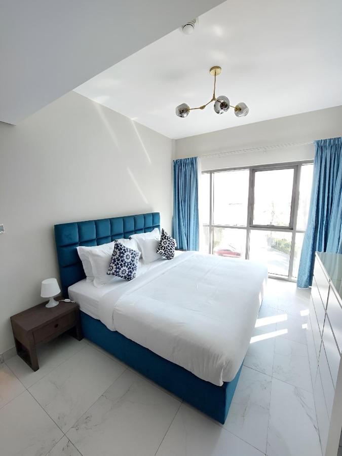 B&B Dubai - Budget-friendly 2bd Near Expo With A Huge Pool - Bed and Breakfast Dubai