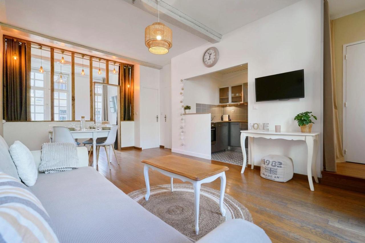 Charming 2 bedroom apartment with terrace - Bed and Breakfast