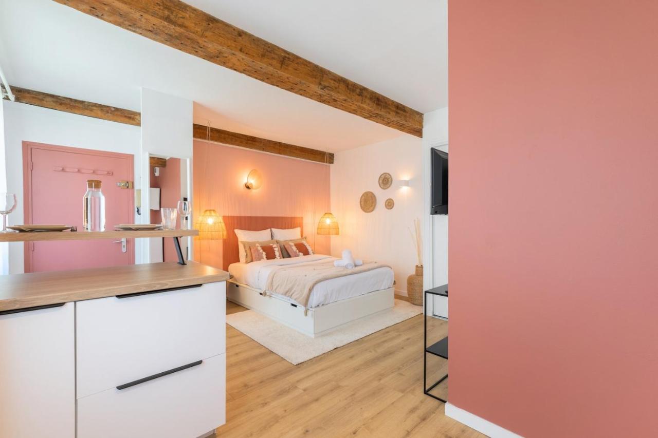 Old Lille - Functional studio at the Quai du Wault - B&B