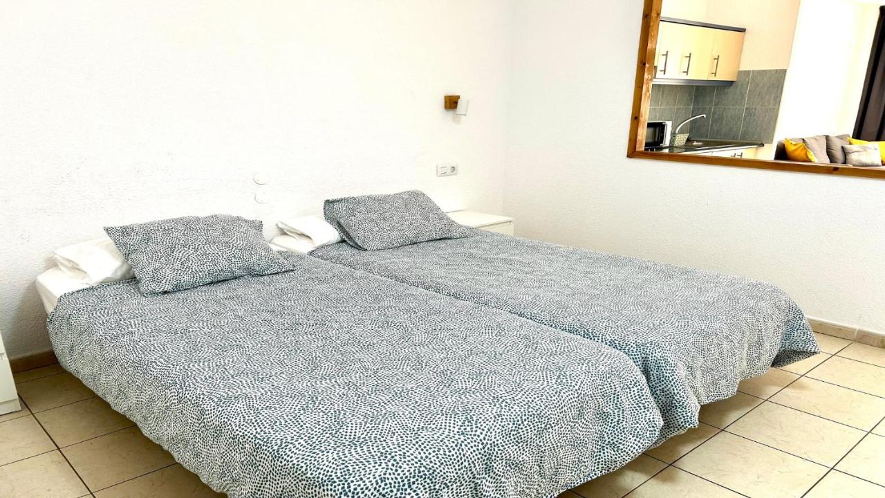 Studio Apartment with Sea View