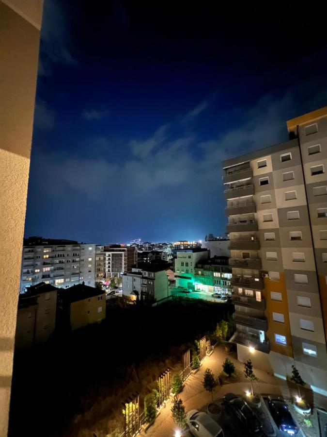 Tea Modern Apartament - Bed and Breakfast
