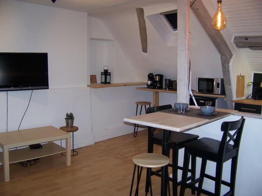 B&B Rennes - Rennes: studio 4 couchages, proche commerces, bus. - Bed and Breakfast Rennes