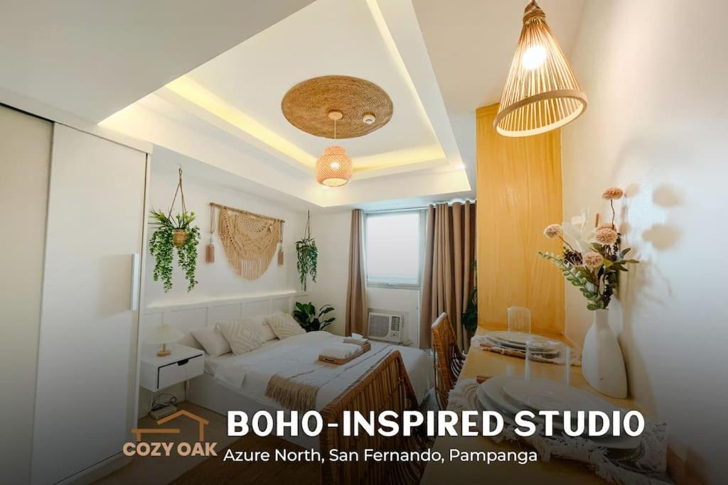 B&B San Fernando - Cozy Oak: Boho-inspired Studio at Azure North - Bed and Breakfast San Fernando