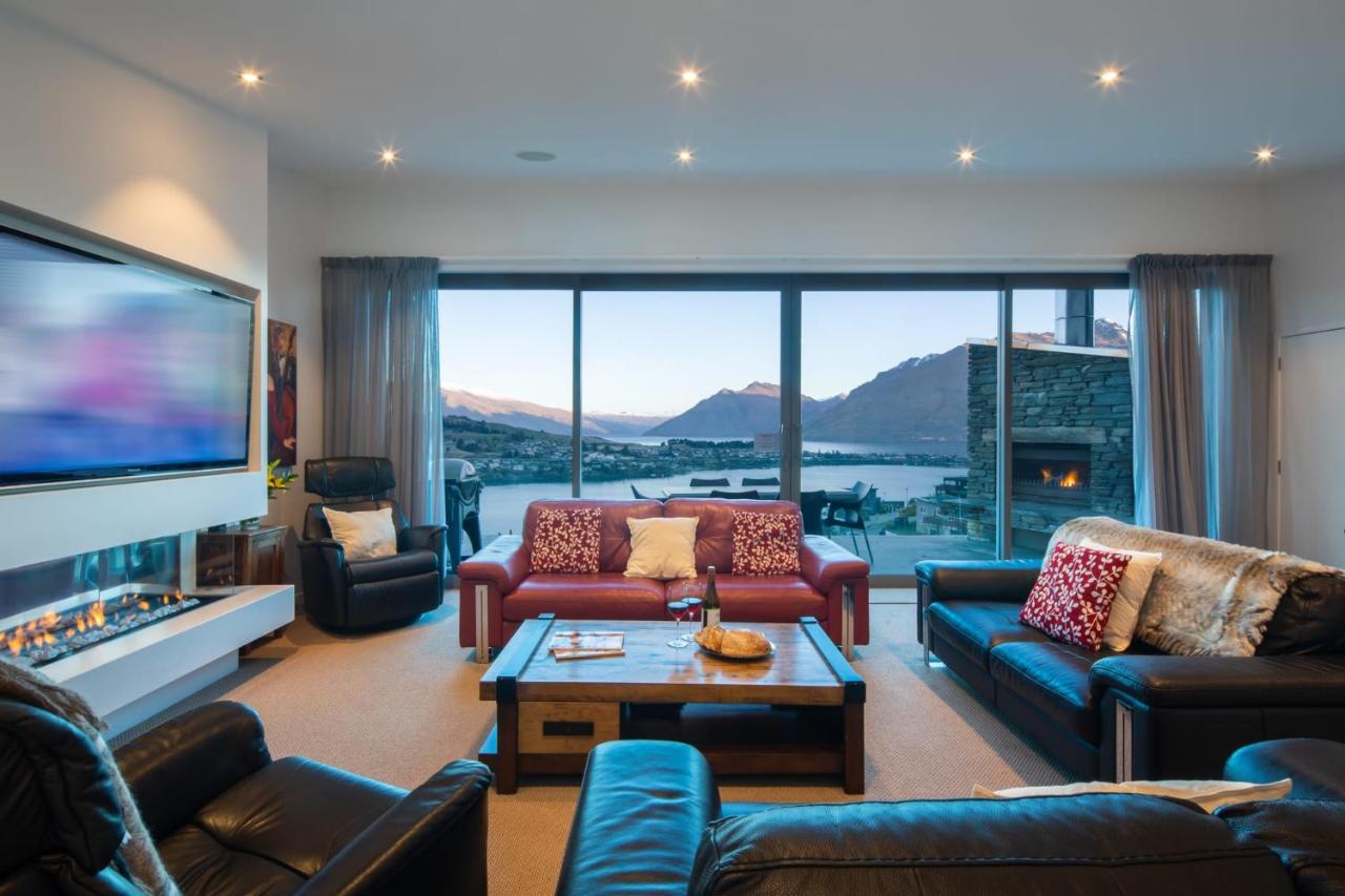 Aurora Lodge- AC- Free Parking- Hot Tub- BBQ - B&B Distretto di Queenstown