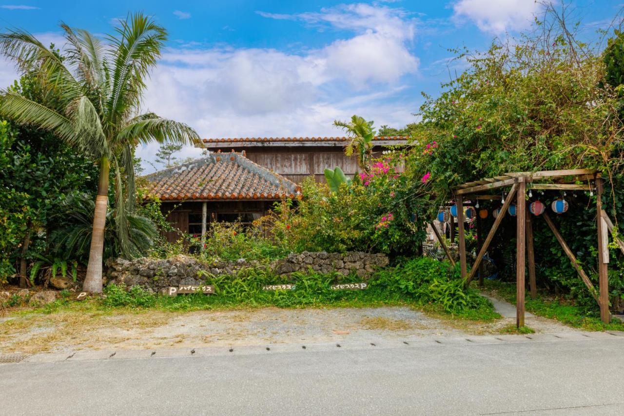 Nakijin no Yado Hibiscus - B&B