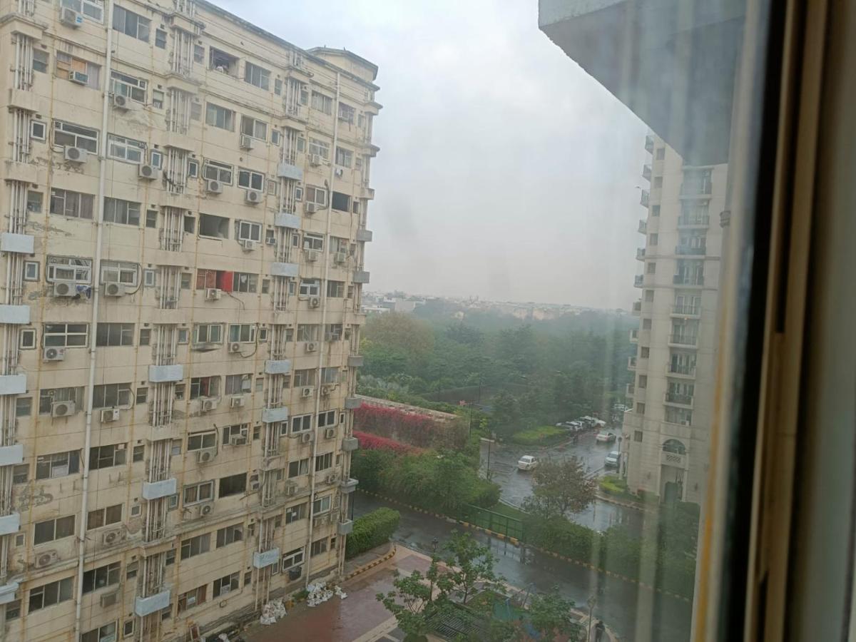 Luxury Furnish Studio Apt 623 in DLF Moti Nagar Delhi - Chambres d'hôtes New Delhi