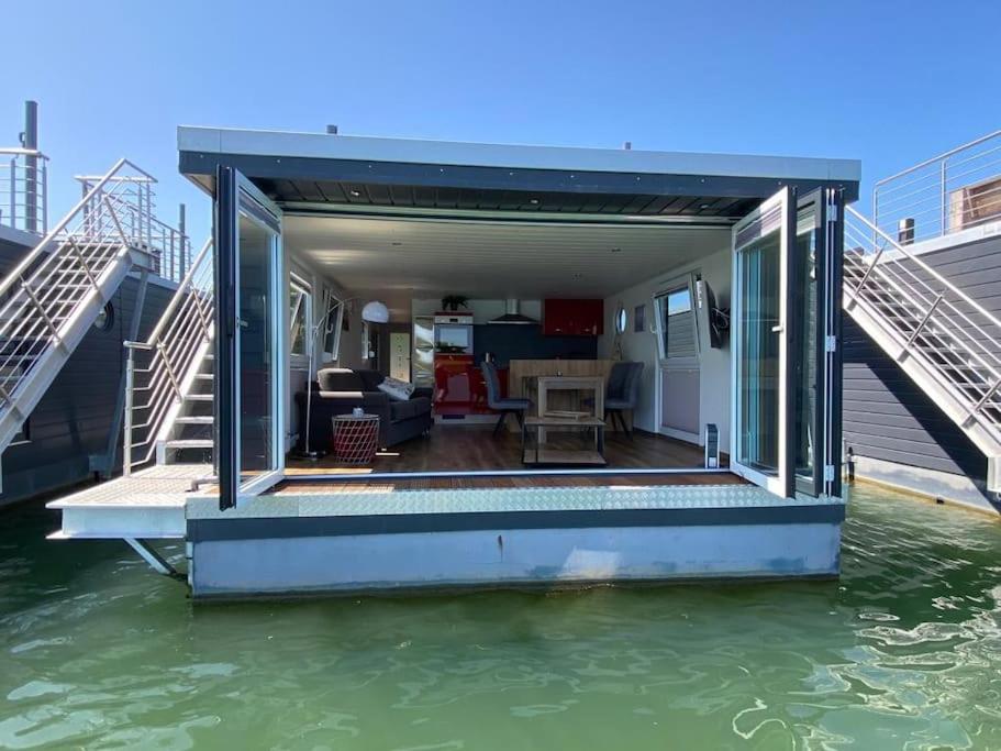 Hausboot Optimo mit Hund - B&B