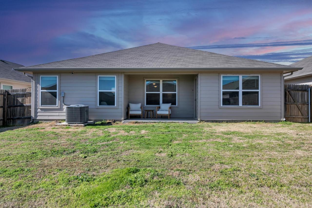 @ Marbella Lane - Polished 3BR Home in Austin TX - B&B Austin