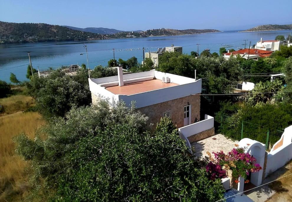 B&B Salamina - Traditional house with great view 90m from the sea - Bed and Breakfast Salamina