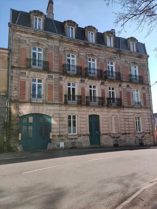 Superbe T2 neuf dans maison de maitre hyper centre - B&B