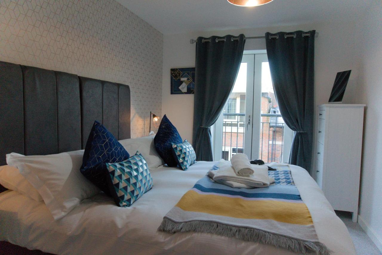 Domus, Parking available on request - Ferienwohnung York