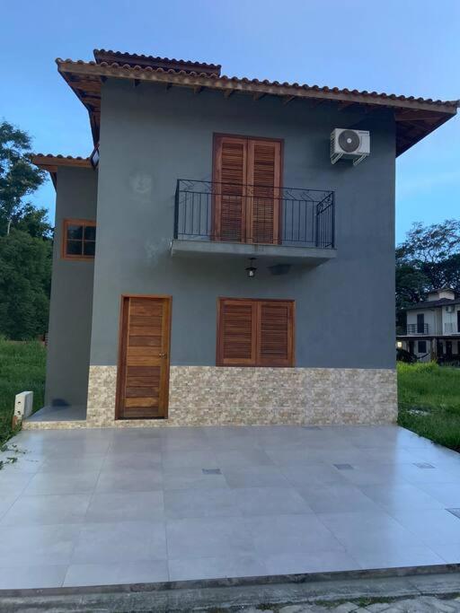 Casa Conforto Jacuzzi 2km do Centro Histórico - B&B Paraty