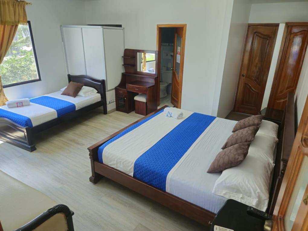 Deluxe Double or Twin Room with Sea View