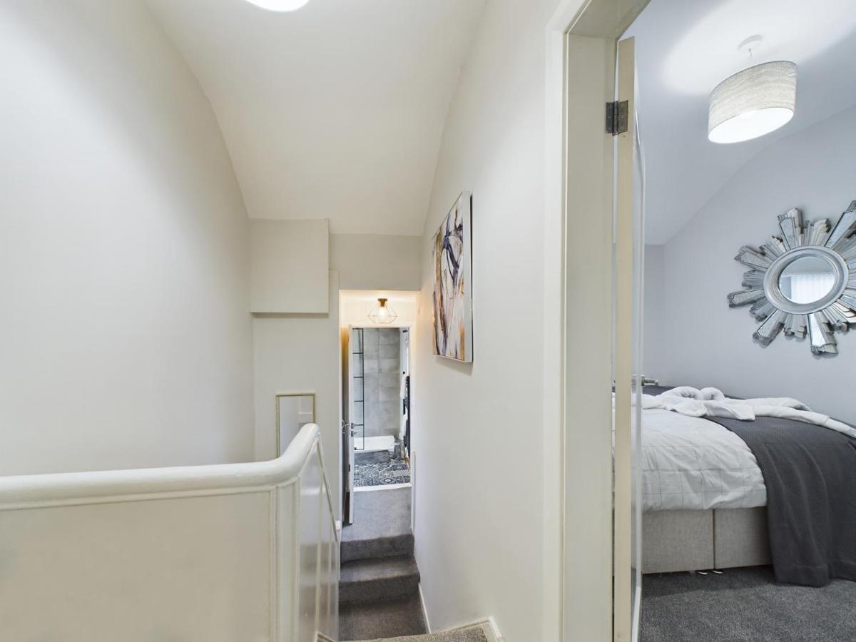 Mill House, Belfast City Centre - B&B