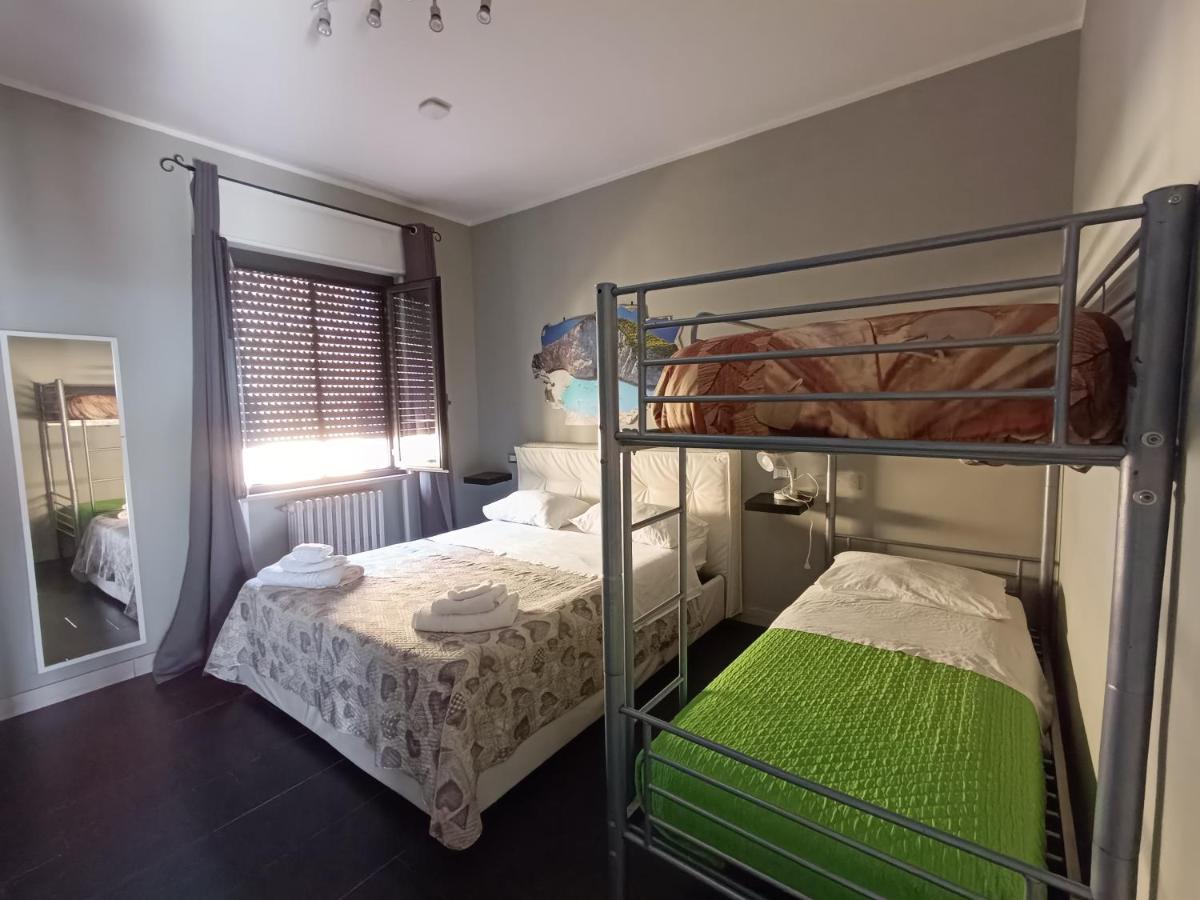 Quadruple Room with Private Bathroom