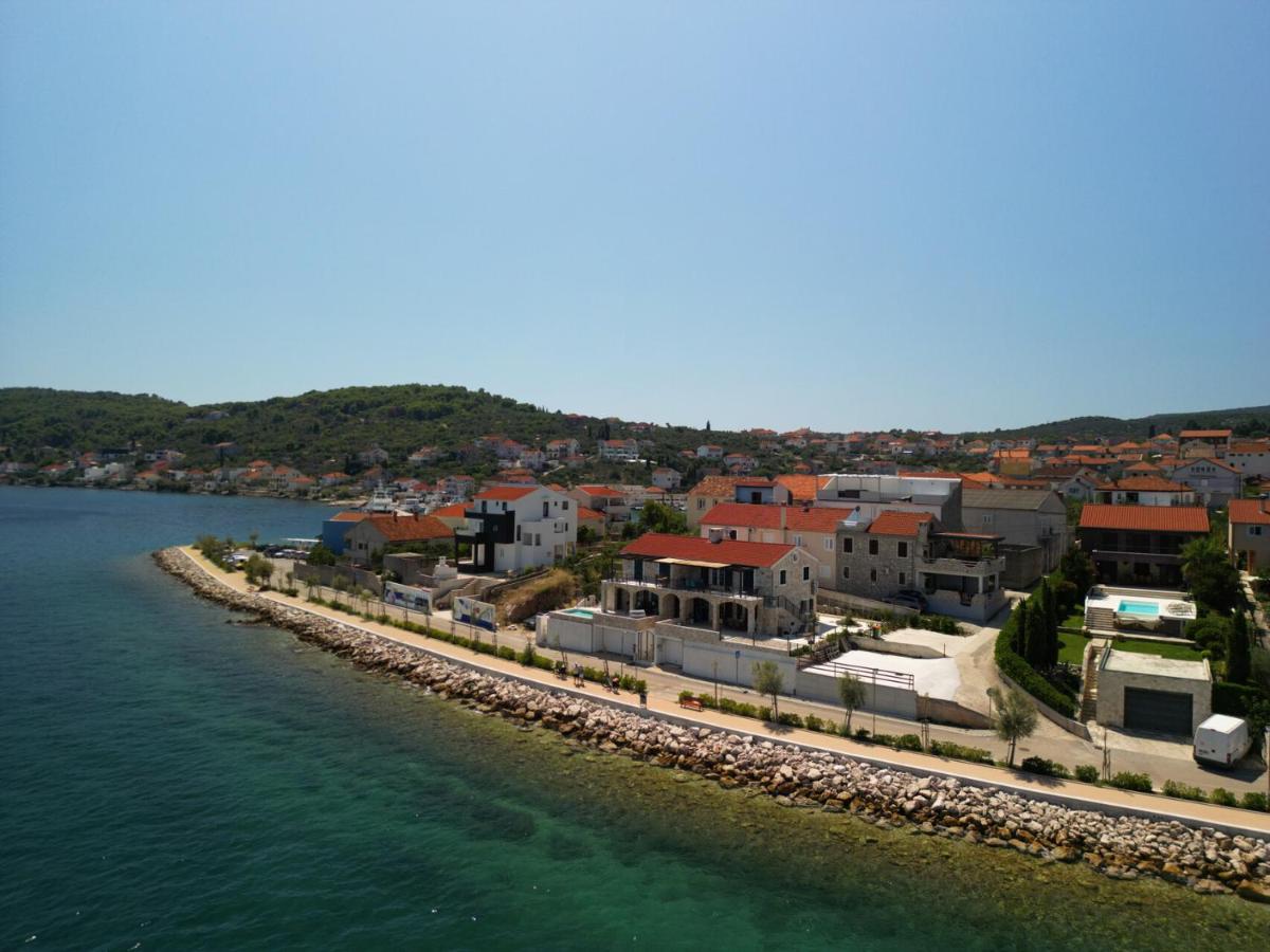 Villa Pearl of Kali, island Ugljan - first row to the sea - Chambres d’hôtes Kali
