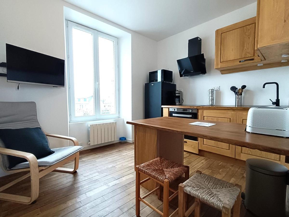 Appartement au centre de TREBEURDEN et à 400m de la plage - Réf 662 - B&B