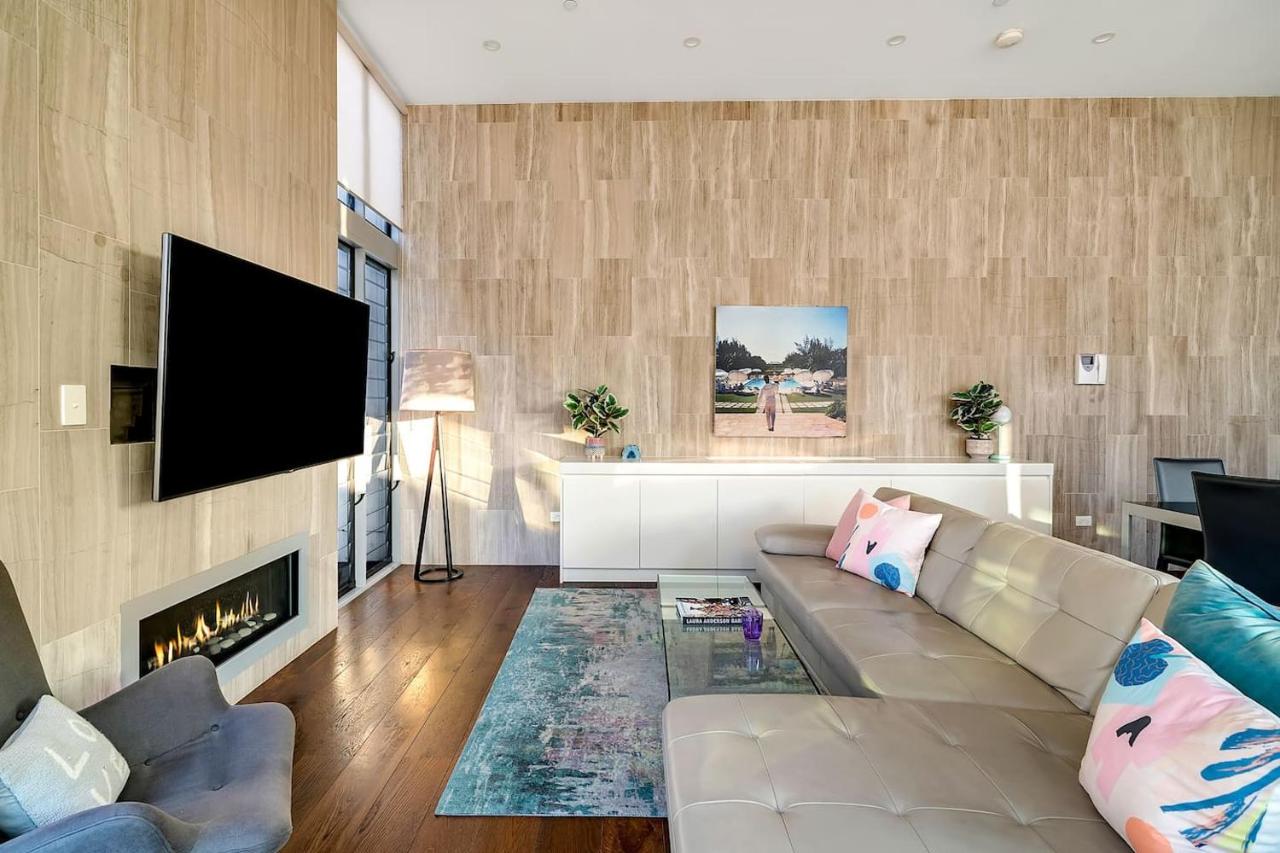 Luxury Loft in the CBD with Outdoor Living - B&B Sydney