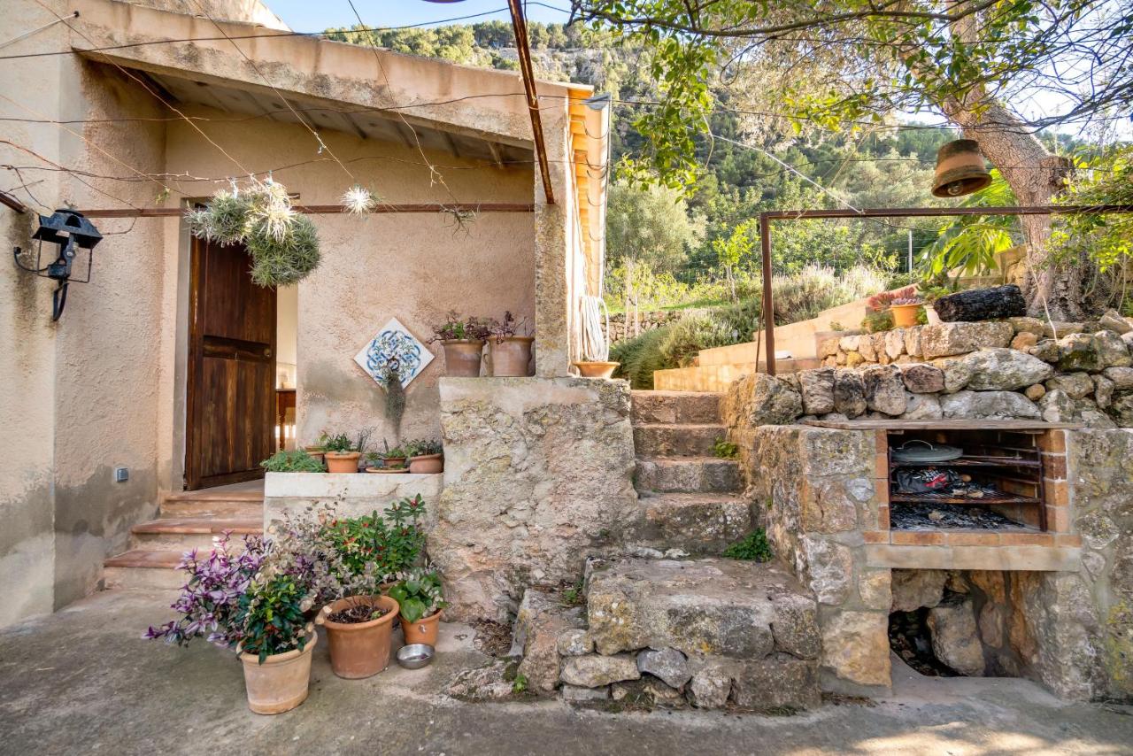 Finca Es Coste by Rentallorca - B&B Pollença